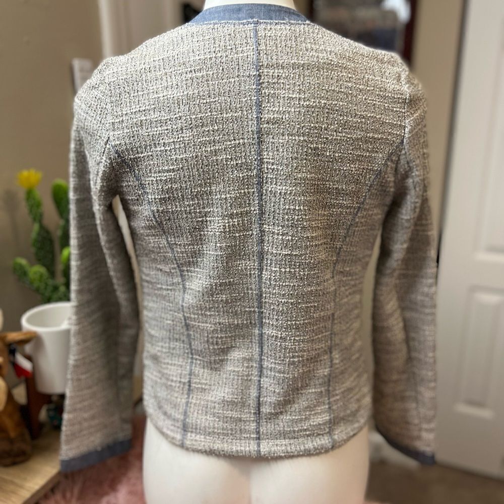 Gray blazer  - Picture 6 of 8